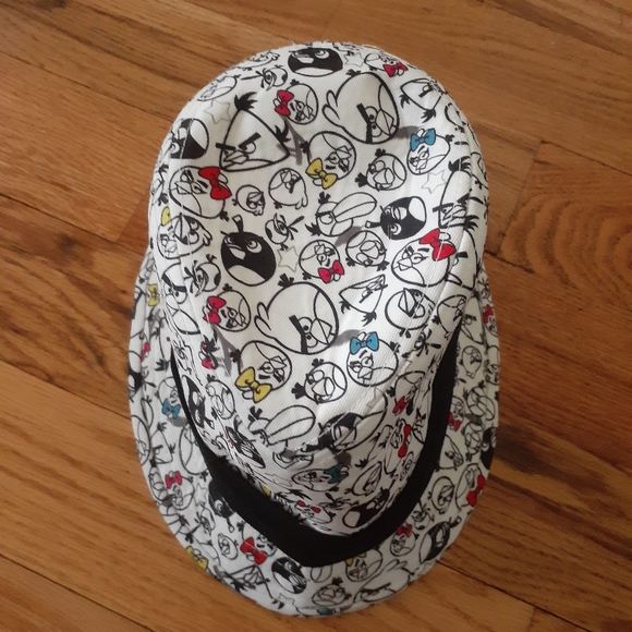 Angry Birds Bucket Hat - Picture 5 of 7